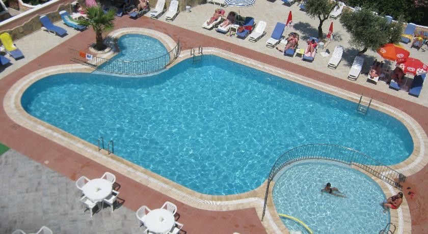 Oya Apartments Kusadasi Exterior photo
