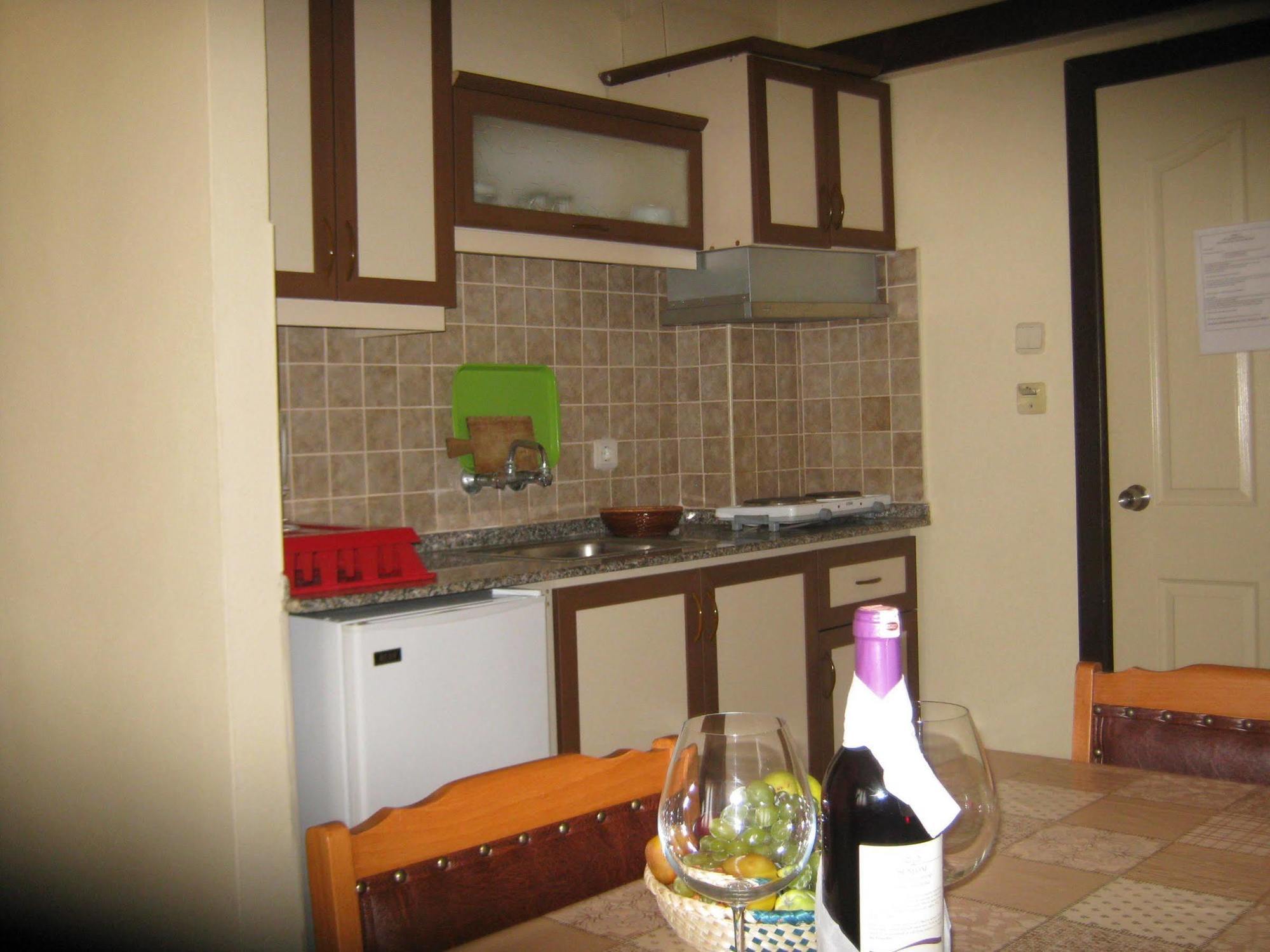 Oya Apartments Kusadasi Exterior photo